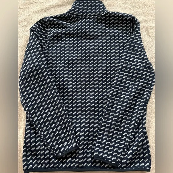 L.L. Bean Women's Blue and White Quarter Zip Sweater (M) - Picture 7 of 7